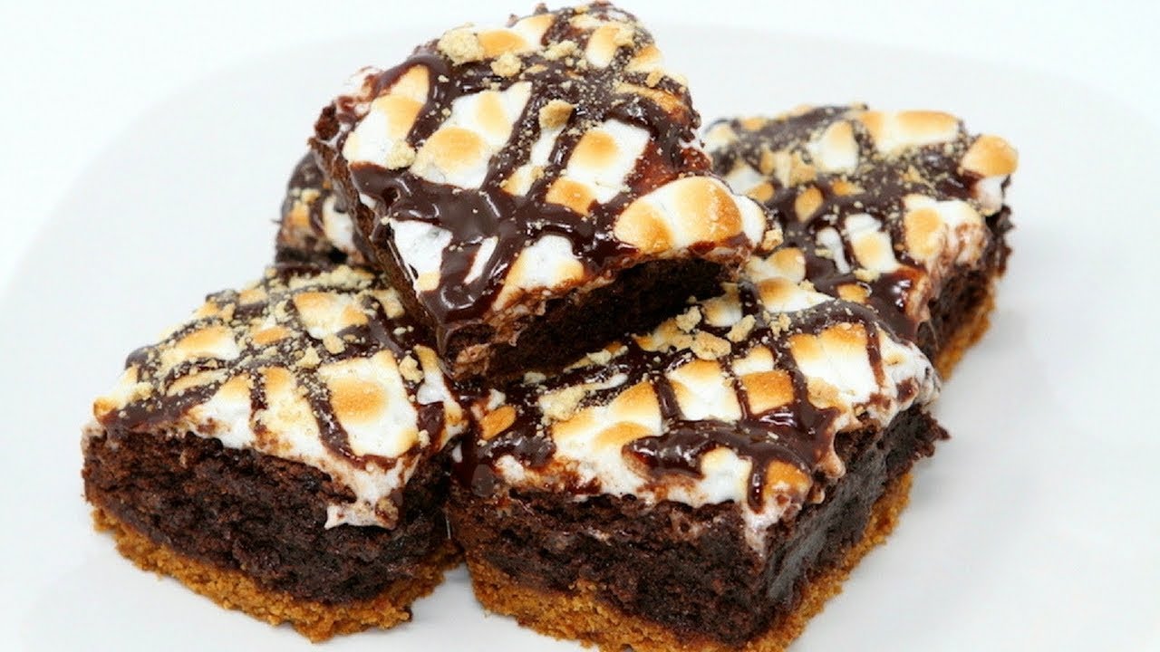 EASY, GOOEY, & CHEWY S'more Brownies