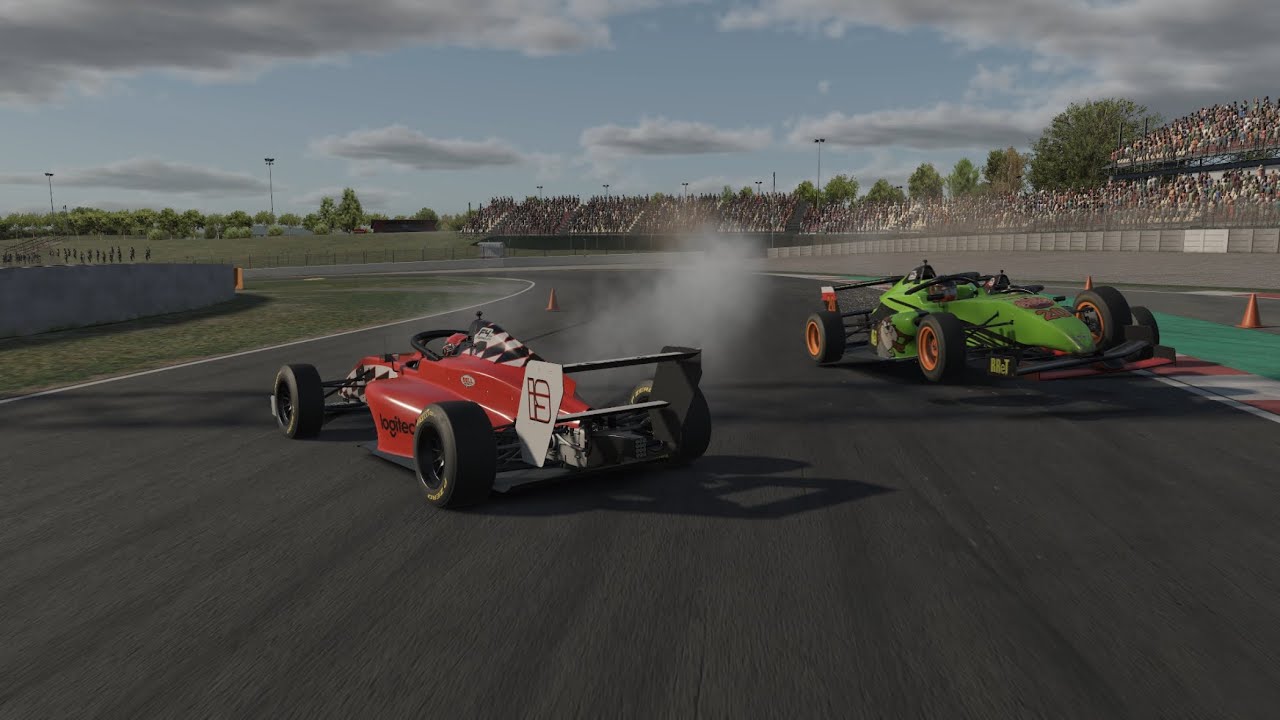 F4 Euro Series at Barcelona | Battles, Wrecks, and Spins