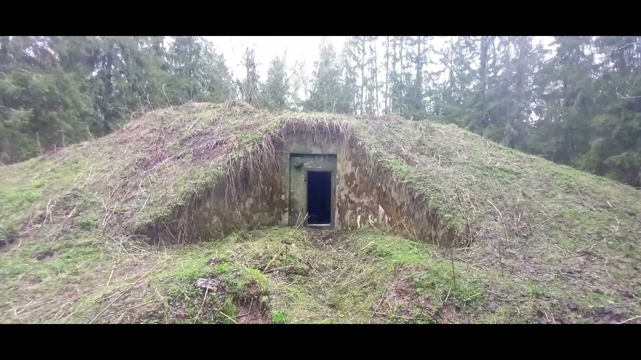 Бывшие стартовые позиции ЗРК С-25, позывной 