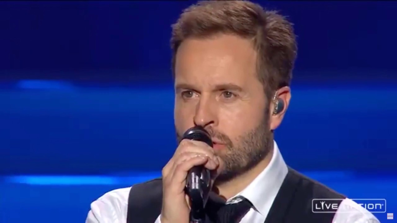 12 - LIVE NATION live stream: Alfie Boe 'Love Reign O'er Me' . . .