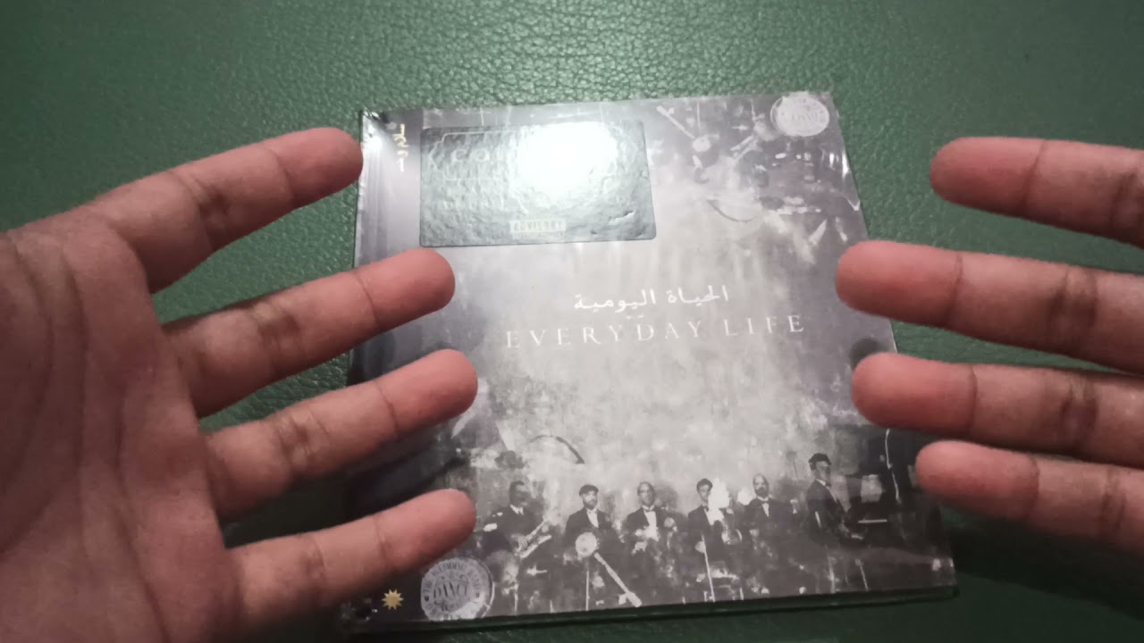 unboxing CD coldplay a head full of dreams and CD coldplay everyday life