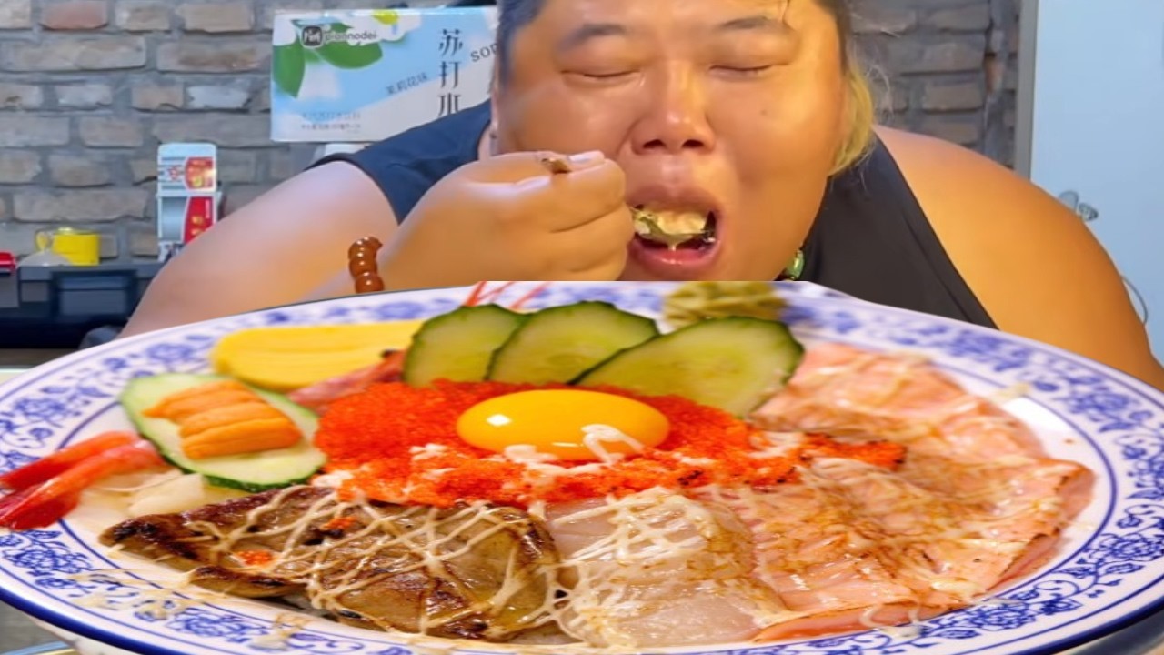 Monkey King unlocks salmon freedom! Freshly made, super satisfying salmon rice bowl.