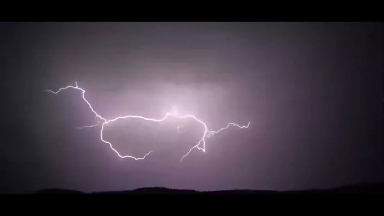 Lightning and thunder ⚡⛈️⚡⛈️⚡⛈️