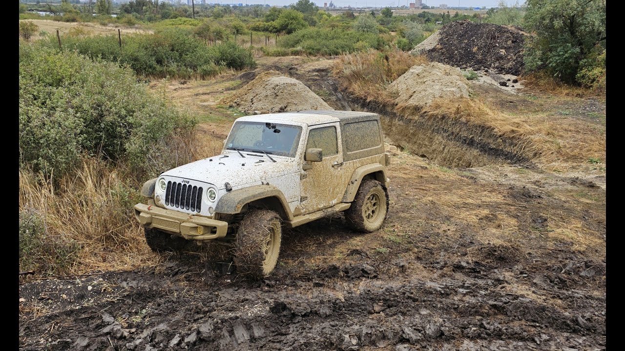 8x8 ORB pályarészletek Jeep Wrangler JK-val