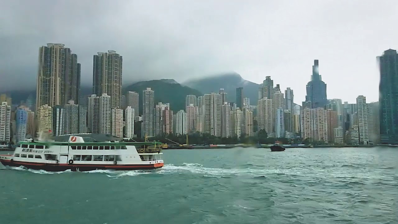 香港中環碼頭到南丫島榕樹灣碼頭的輪渡