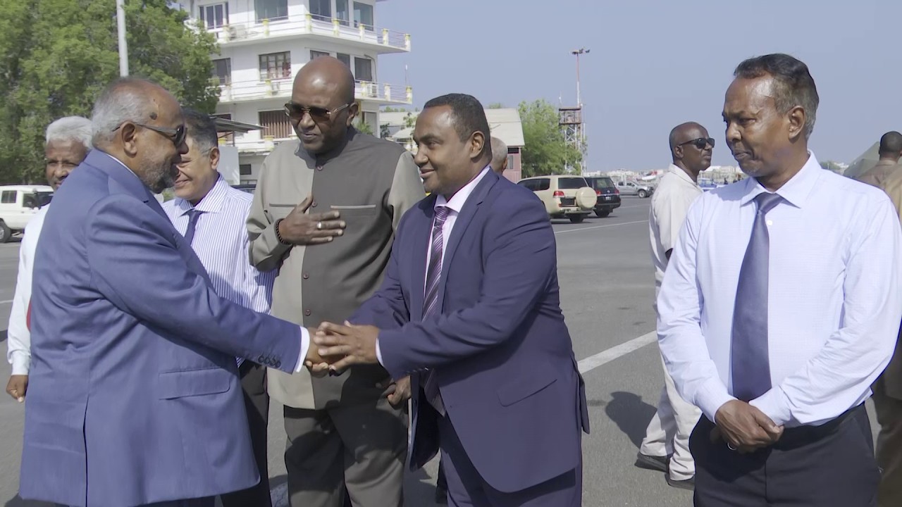 Départ du Président de la République à destination d’Ethiopie.