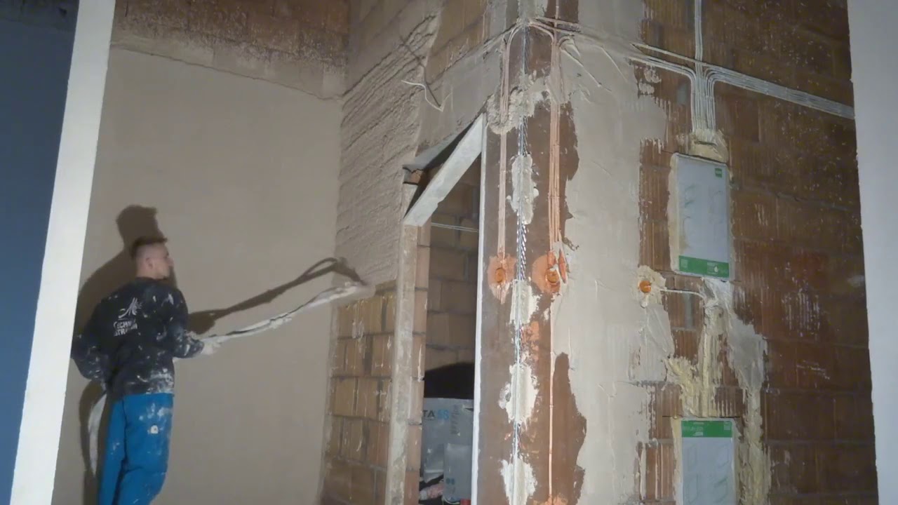➡️👷Tynki maszynowe gipsowe! Wstępne ściąganie łata typu H👷⬅️
