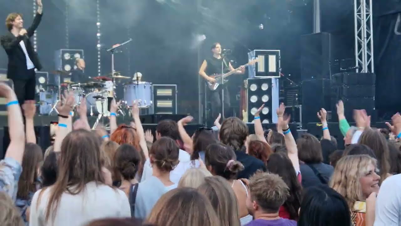 Giant Rooks - Bedroom Exile at Bruis Festival in Maastricht (The Netherlands) on September 2nd, 2023
