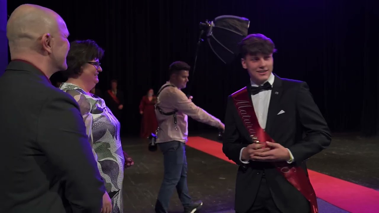 Maturitní ples Teplice 2025 - záznam z šerpování