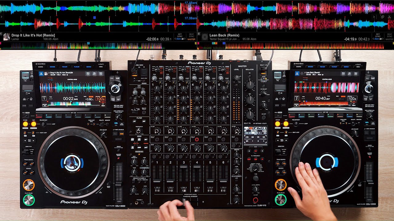 PRO DOES INSANE MIX ON THE CDJ-3000 & DJM-V10 - Fast and Creative DJ Mixing