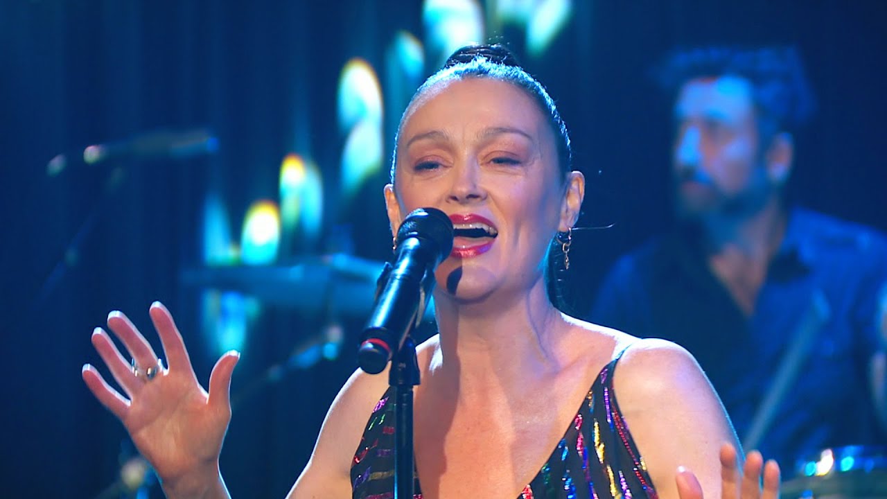Noel Hogan with Bronagh Gallagher perform 'Crybaby' | The Late Late Show | RT&Eacute; One