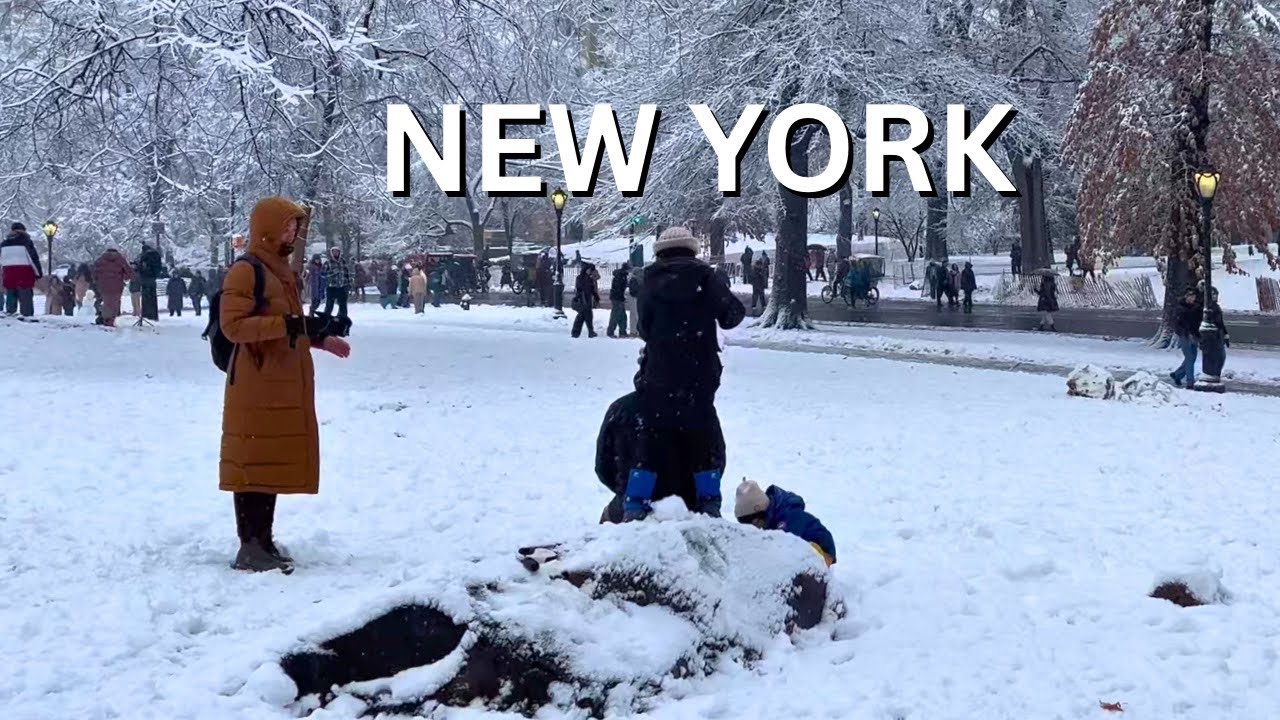 NYC First Snow Walk 2025: Winter in Manhattan 4K [ASMR]
