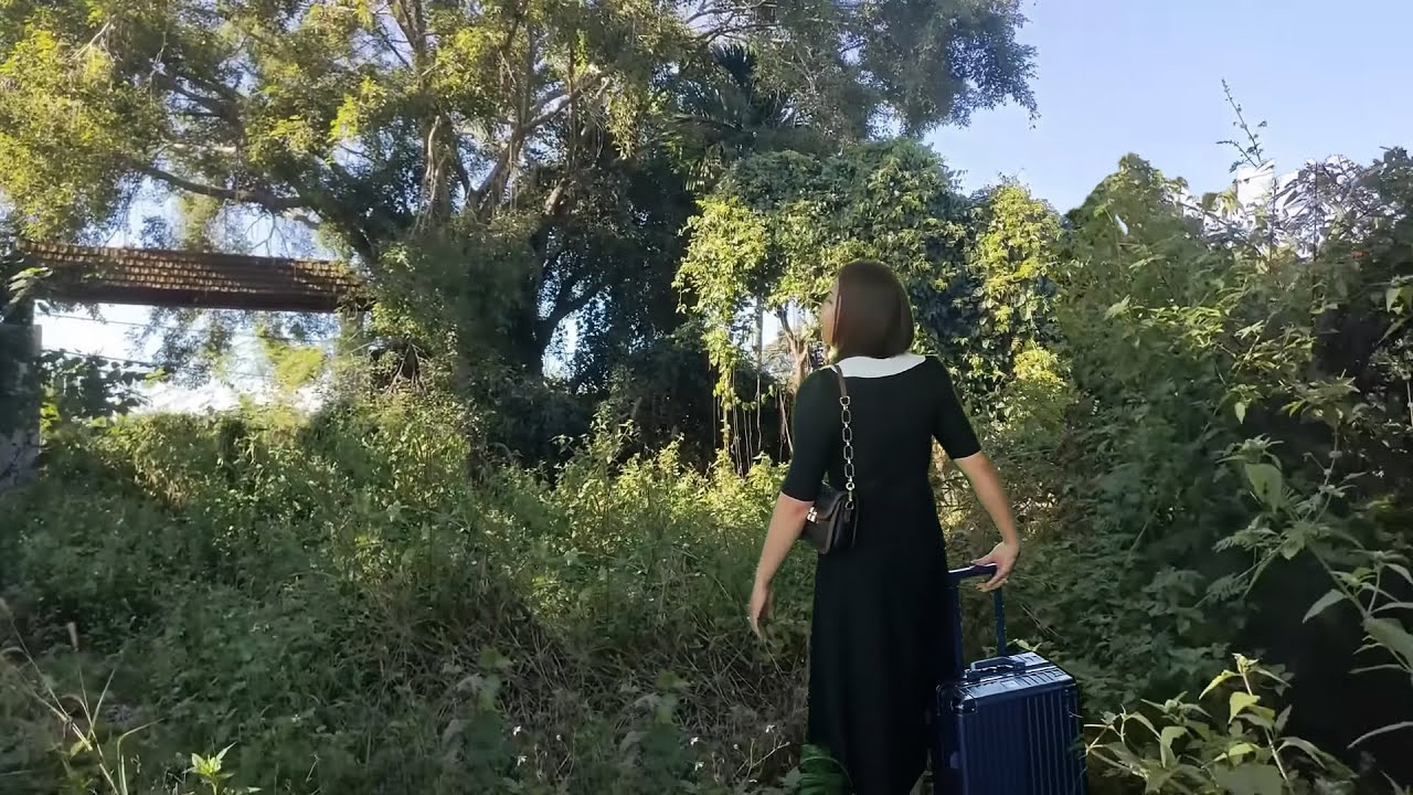 Full 200 hours of cleaning and renovating an overgrown ABANDONED VILLA