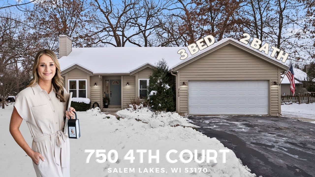 Tour this $419,900 ranch home just blocks from Silver Lake