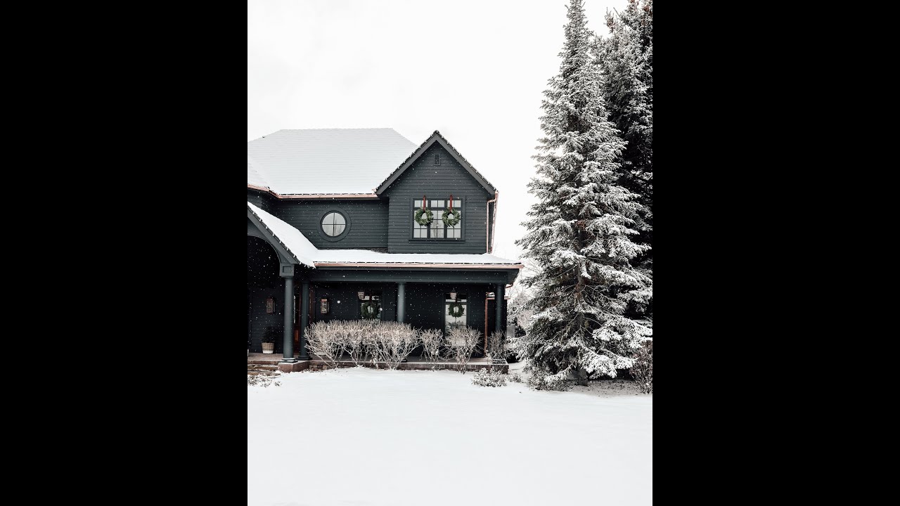Our 2020 Holiday Home Tour