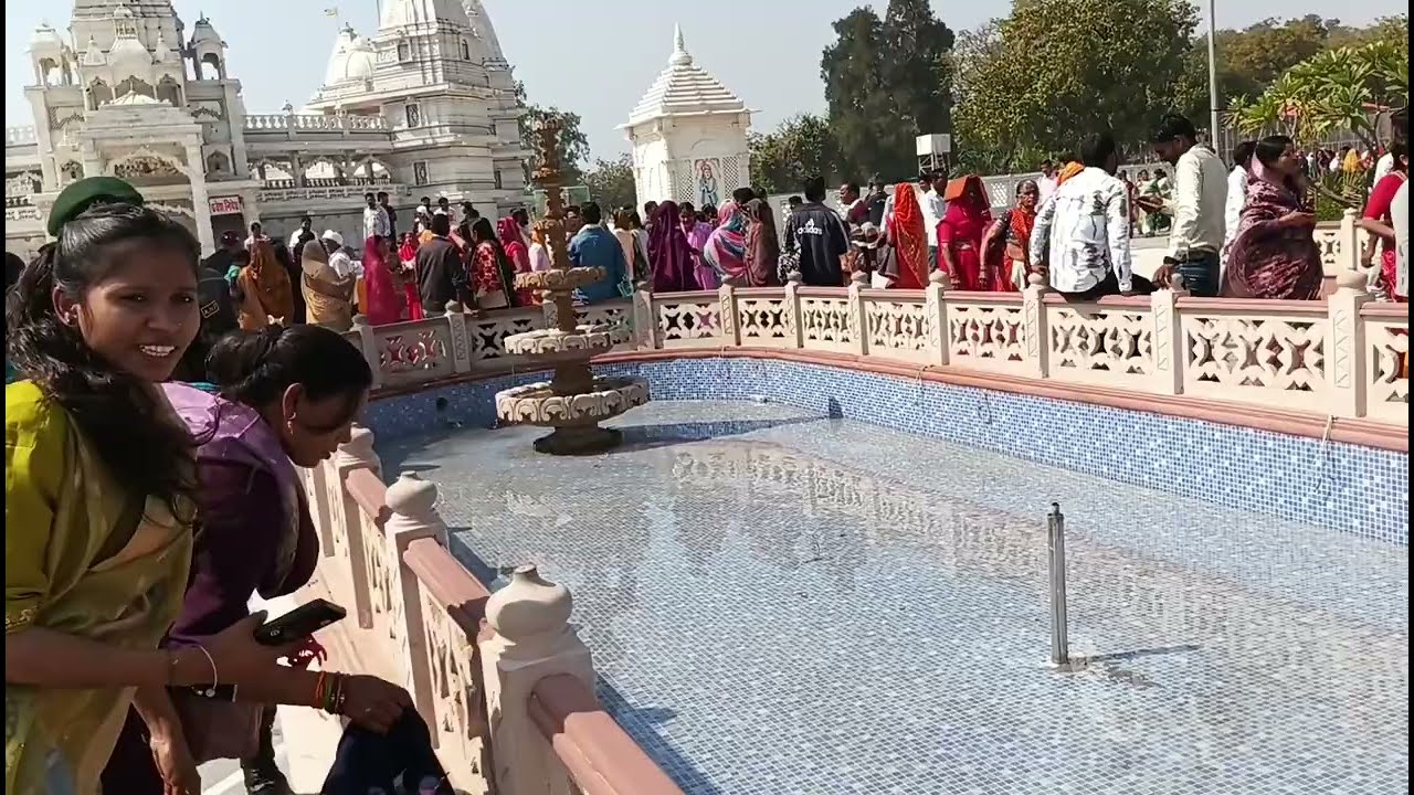 ताज महल से अधिक खूबसूरत.💕.. भारत के मध्य प्रदेश मे बसा डबरा का नव ग्रह मन्दिर#trending#vlog#travel 