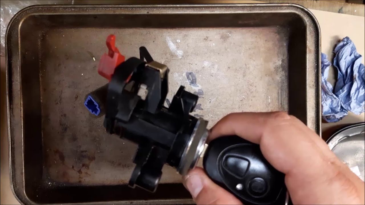 fixing the Boot Lock Barrel on our Rover 75