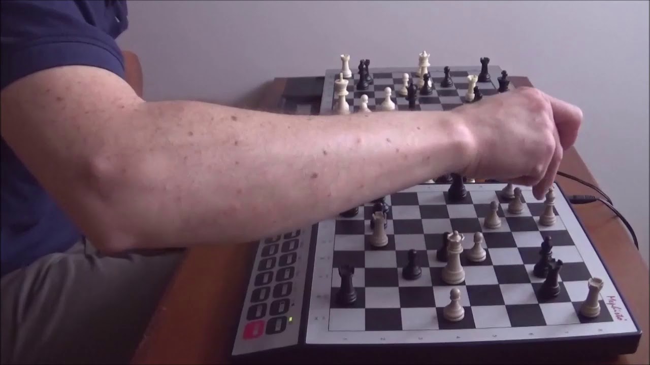 Mephisto Modular 2 vs. Super Mondial