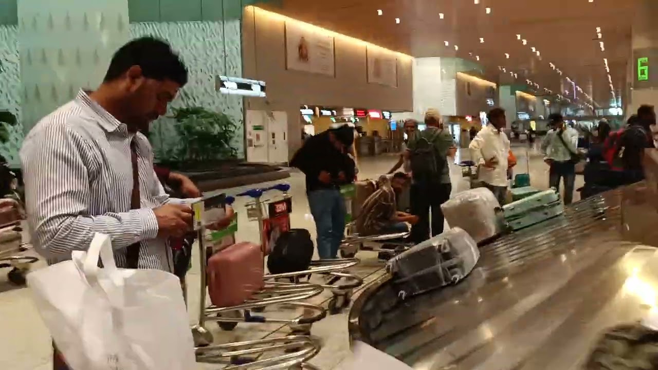 Mumbai Airport International Terminal Luggage Collection Area #mumbai #india #airport #travel