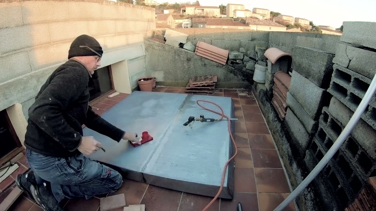 Réalisation  d'une trappe  de terrasse (zinc)