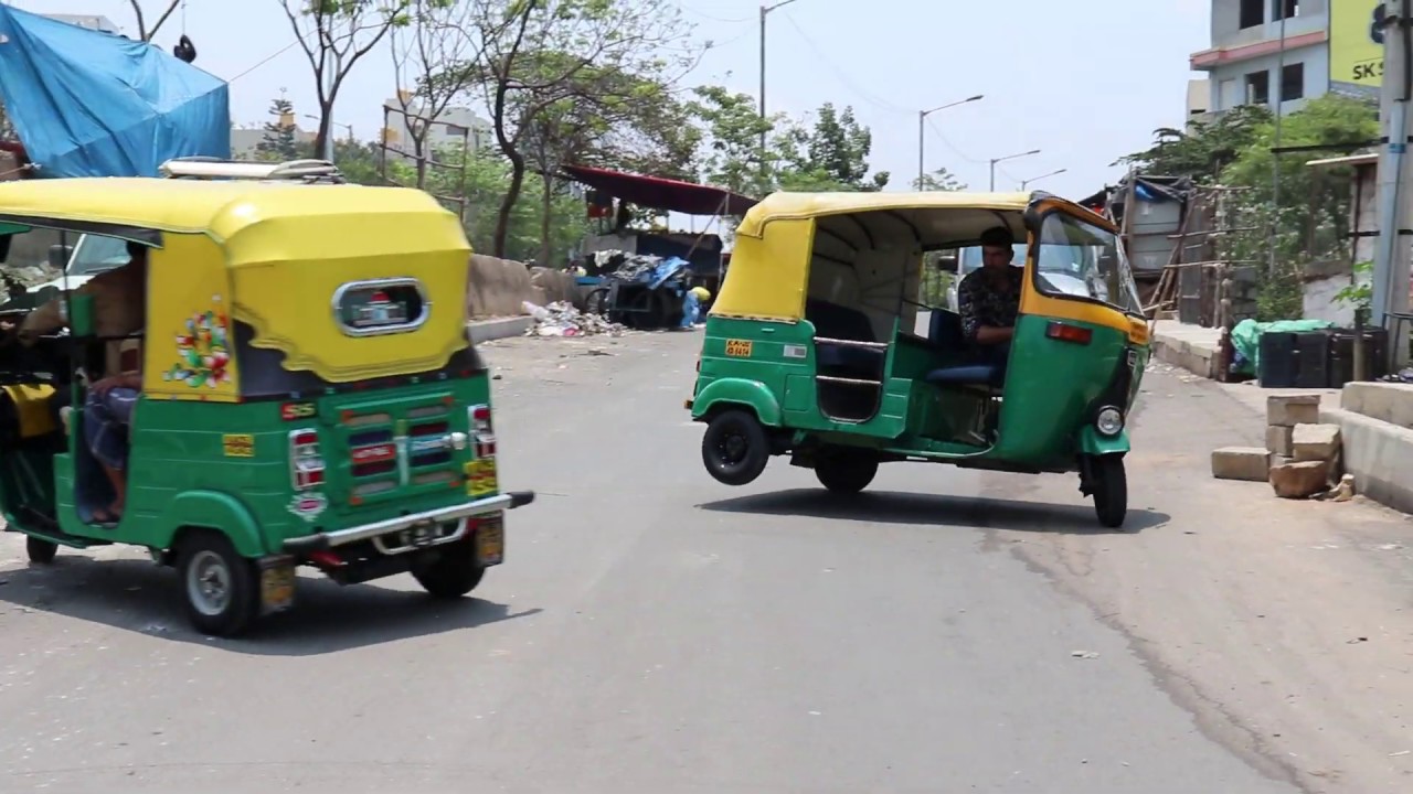 Auto Back Wheeling Funny Videos in Bangalore just Entertainment Purpose only