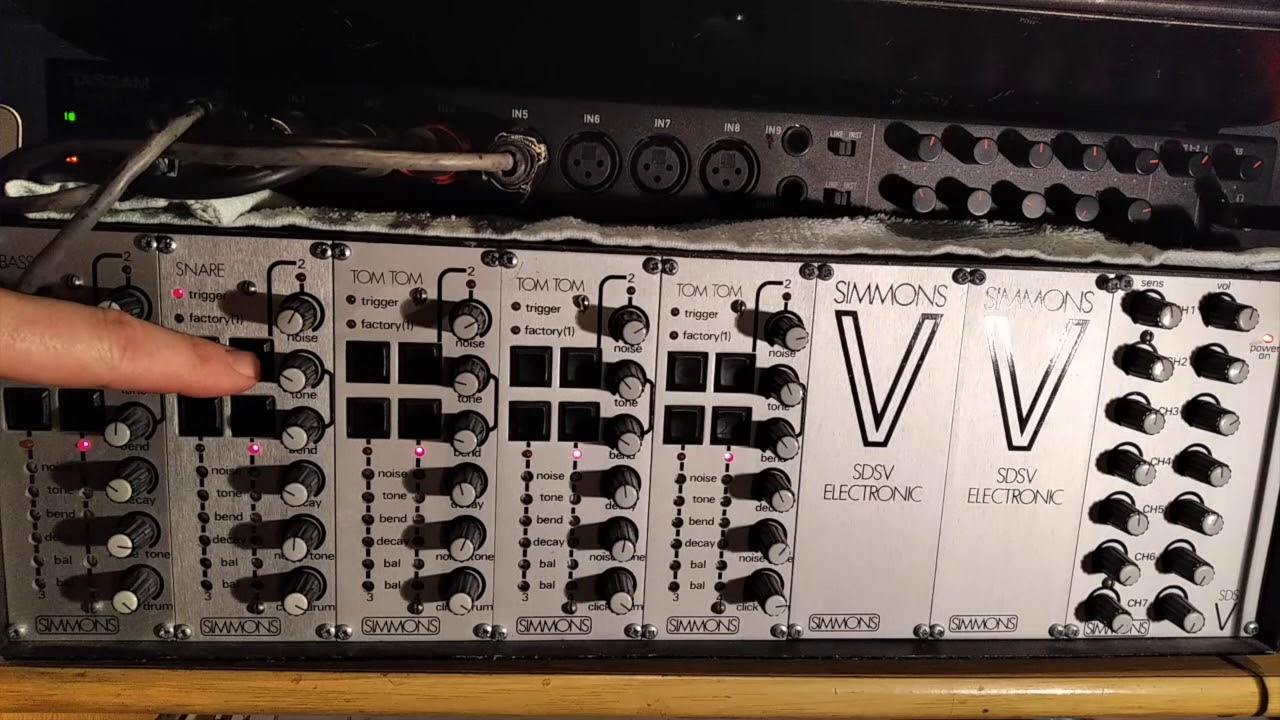 Simmons SDSV.