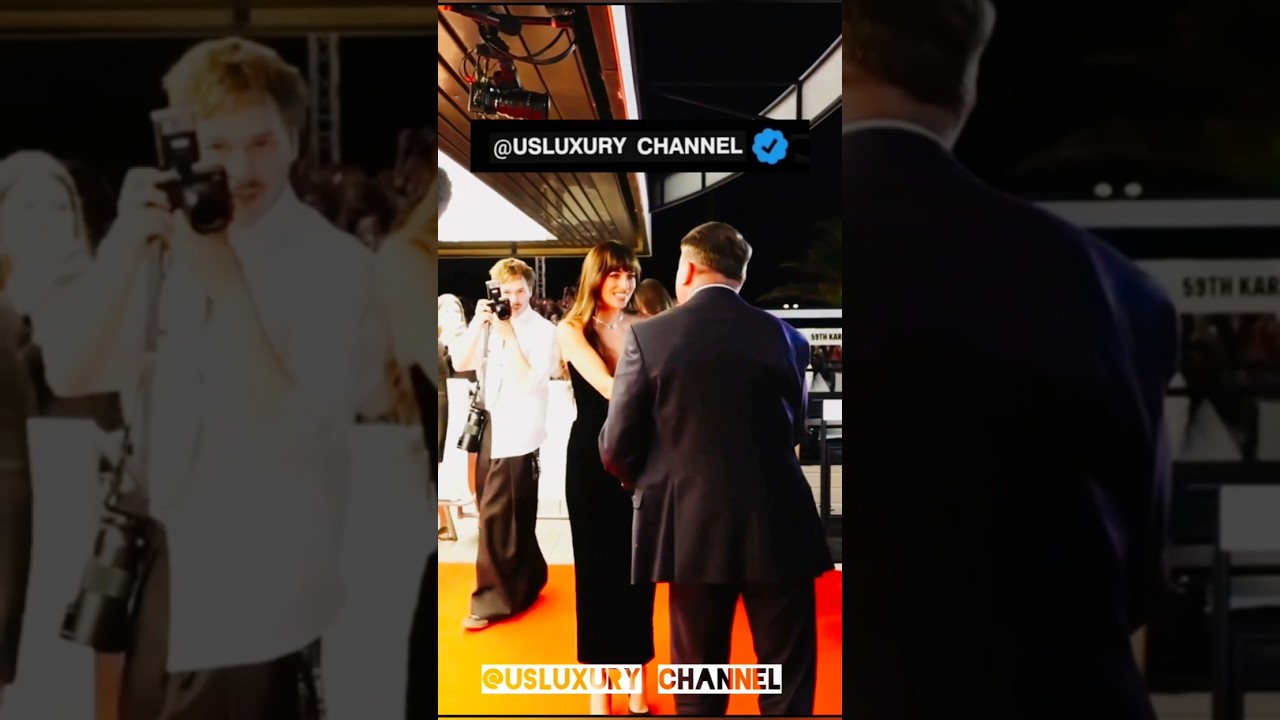 DAKOTA JOHNSON, AT THE KARLOVY VARY INTERNATIONAL FILM FESTIVAL. 𝗨𝗦 𝗟𝗨𝗫𝗨𝗥𝗬 : 4𝗞.  60 𝗙𝗣𝗦.
