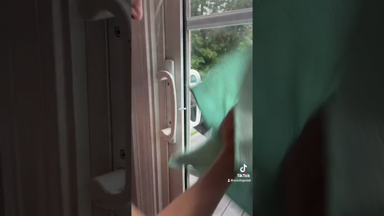 Clean Your Windows With E-Cloth's Window Cleaning Kit!
