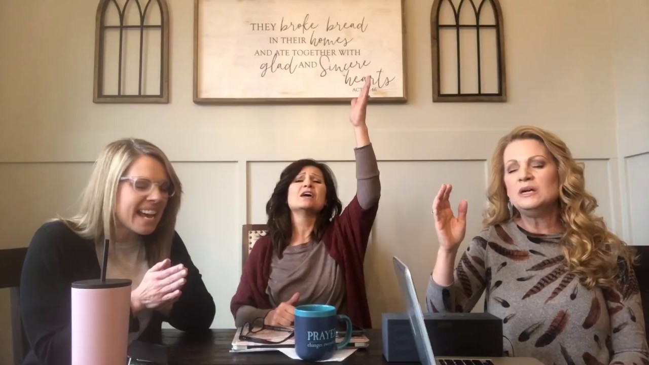 Sisters - Praise The Lord