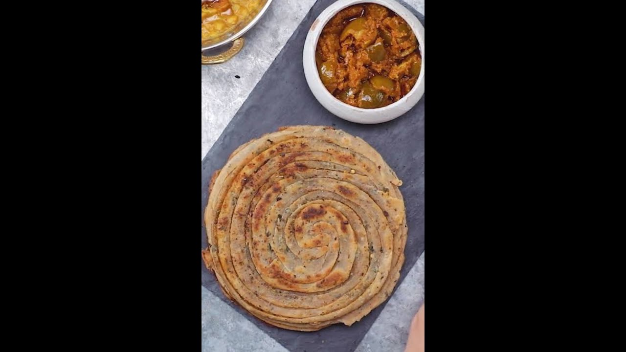 Ghar par is aasan vidhi se laccha paratha banye #layeredparatha #lachaparatharecipe # cookwithtrisha