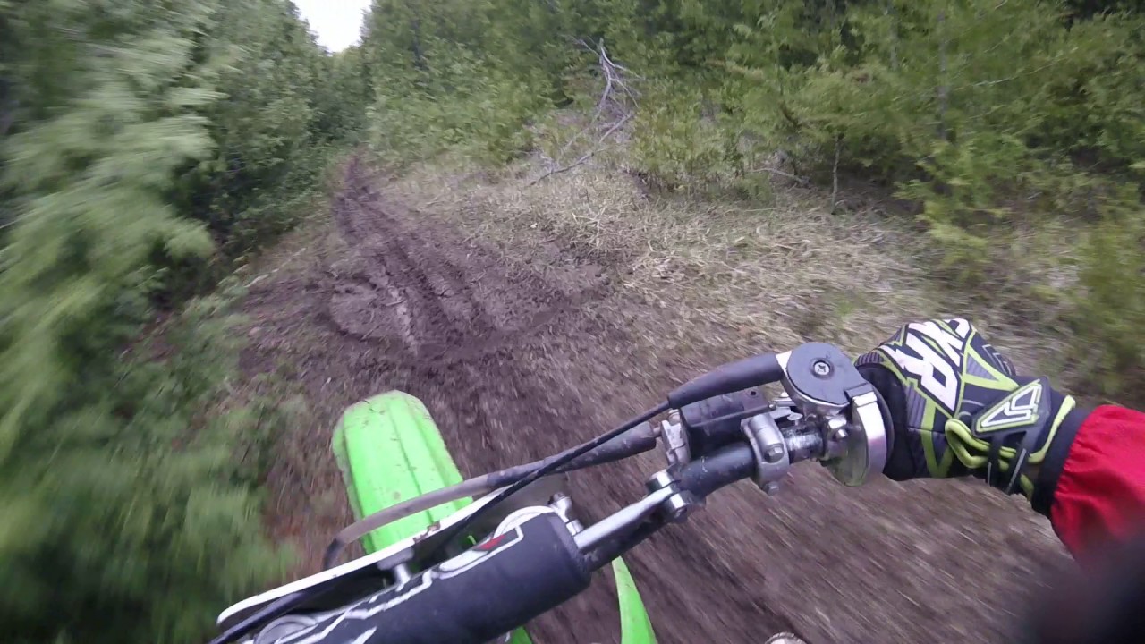 Kx 125 doing the enduro track