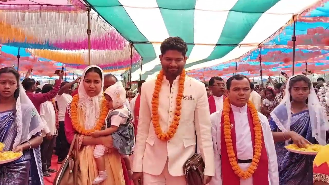 ଗଜପତି ପାଷ୍ଟୋରେଟ କୁଟ୍ଲାରି ଗାଁ ଠାରେ କିପରି ଭାବରେ ସ୍ବାଗତ କଲେ  Rev. @Stephen_Lima 