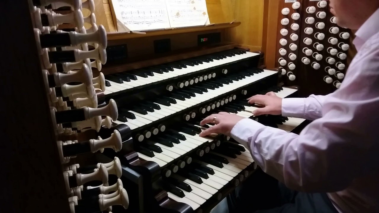 Edward Taylor plays Guilmant: Grand Choeur in D 'alla Handel'