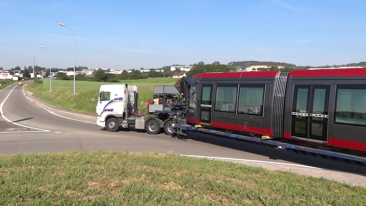Convoi AltéAd transport d'une rame Alstom du tram de Casablanca le 30/05/12