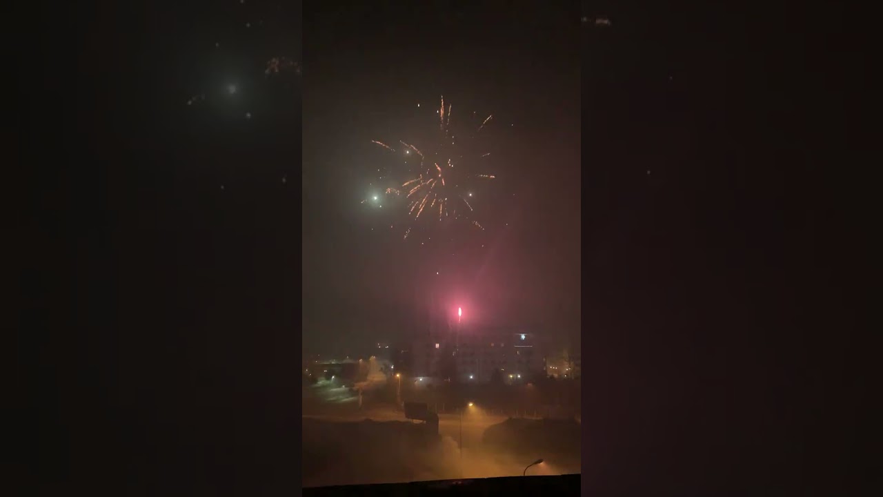CAPODANNO NAPOLI 2023 DEVASTO PER 20 min