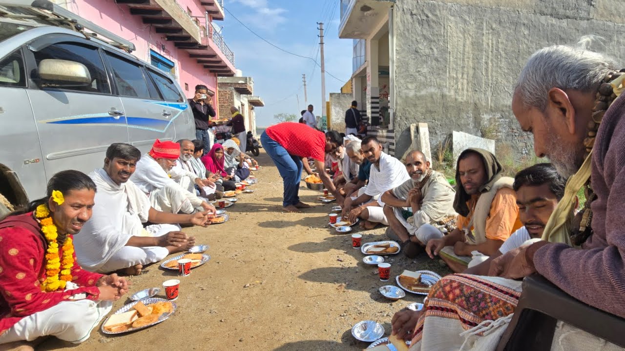 108 Sri Sri Pran Krishna Das Babaji in Govardhan on Gopashtami 29.10.2025