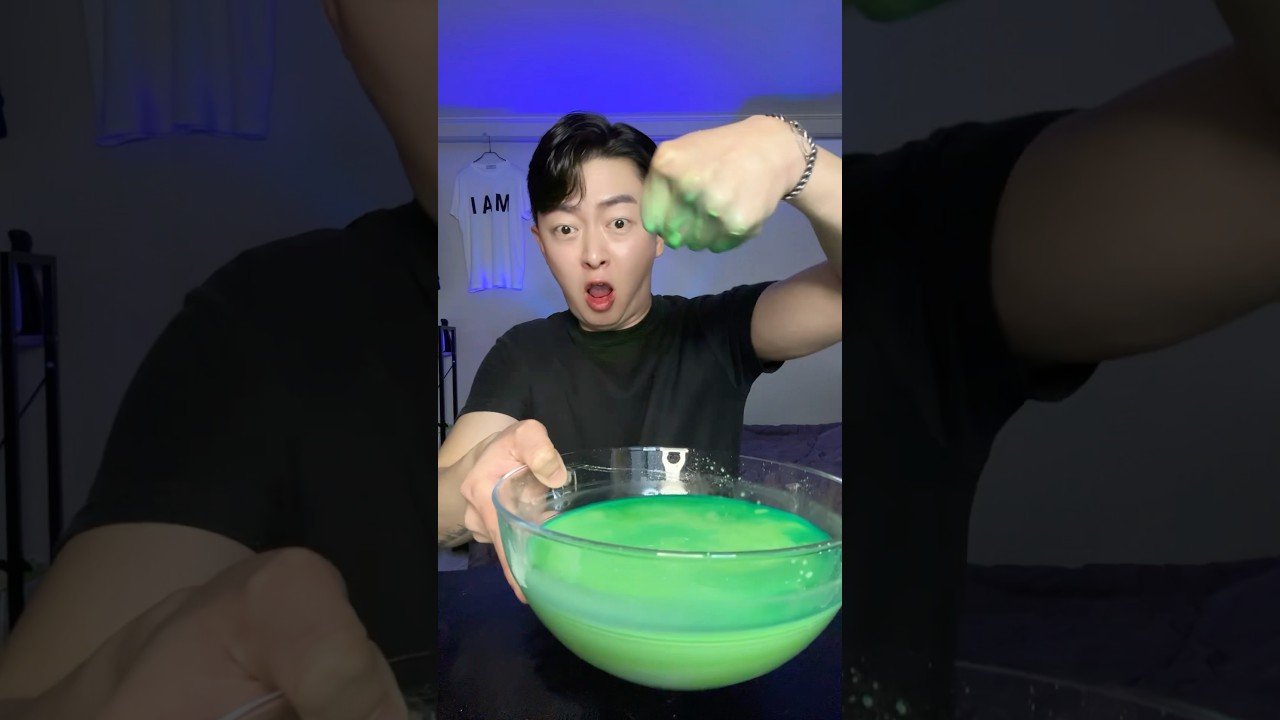 Magic Liquid?! Solid vs Liquid 😱