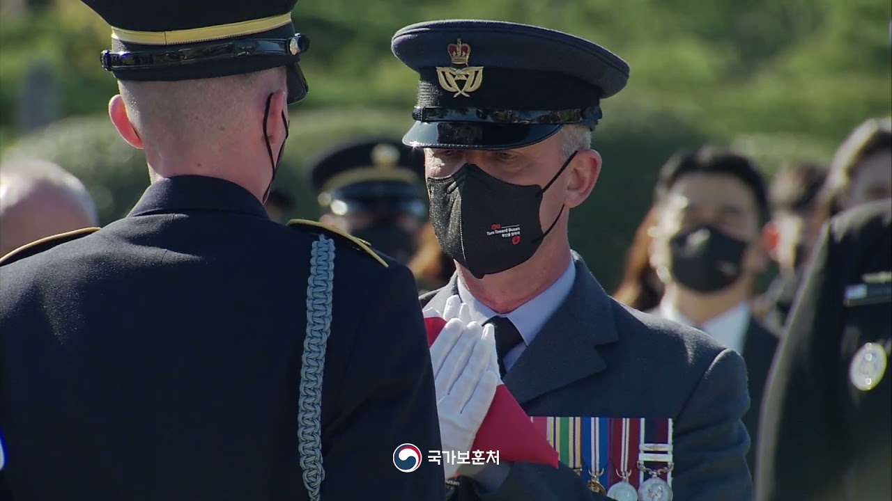 6·25참전 영국 무명용사 3인 안장식 | 2021 유엔참전용사 국제추모의 날 (Turn Toward Busan)