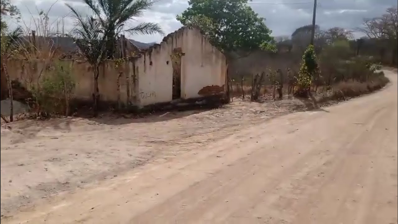 Vejam a antiga casa