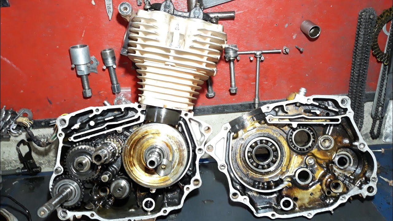 Desmontagem da Caixa de Marchas Sem Desmontar a Parte de Cima do Motor.