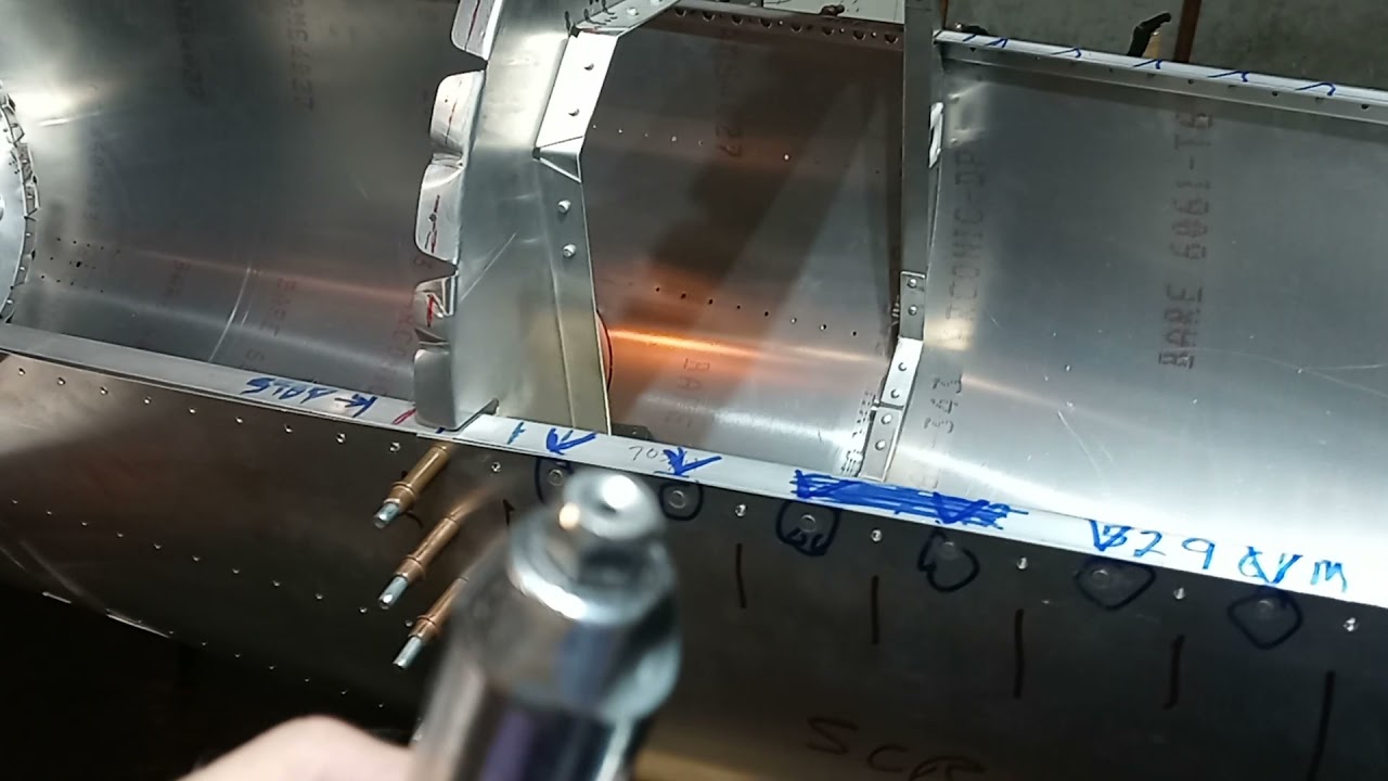 UC tip for rivet gun for flush Avex rivets