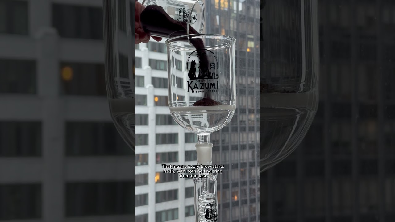 What is siphon coffee? #kazumicoffee #siphoncoffee #kazumi #coffee #vacuumcoffee #coffeebrewing