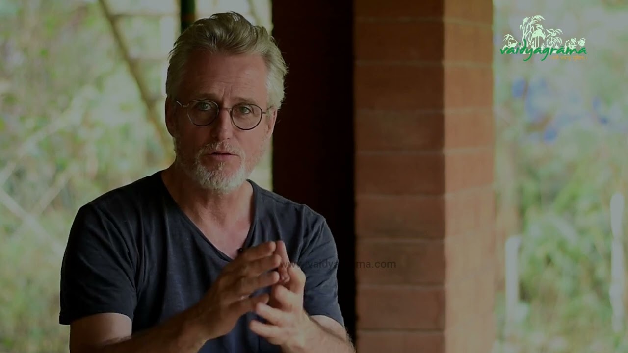 Linus Roache ji sharing ayurveda healing experience
