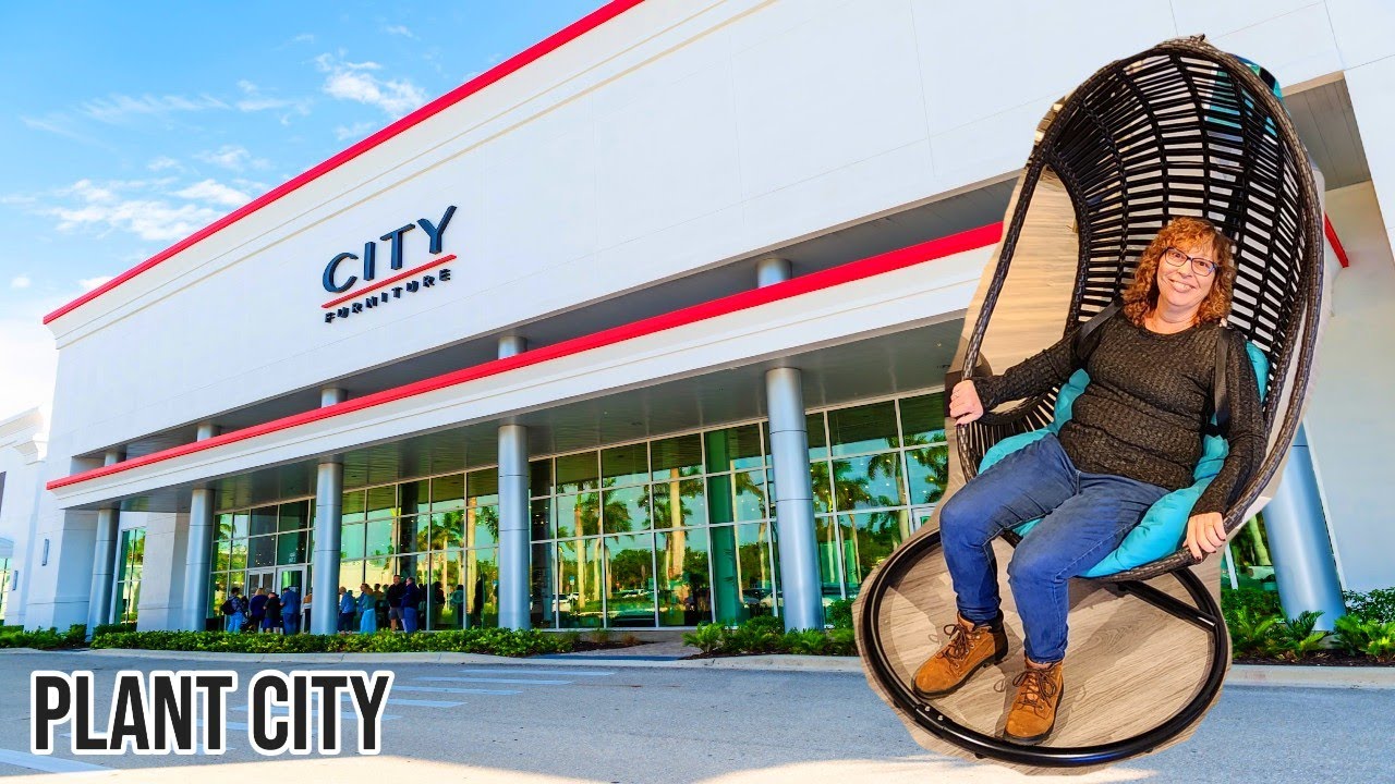 Massive CITY Furniture 🛋️ 1.2 Million-Square-Foot Showroom