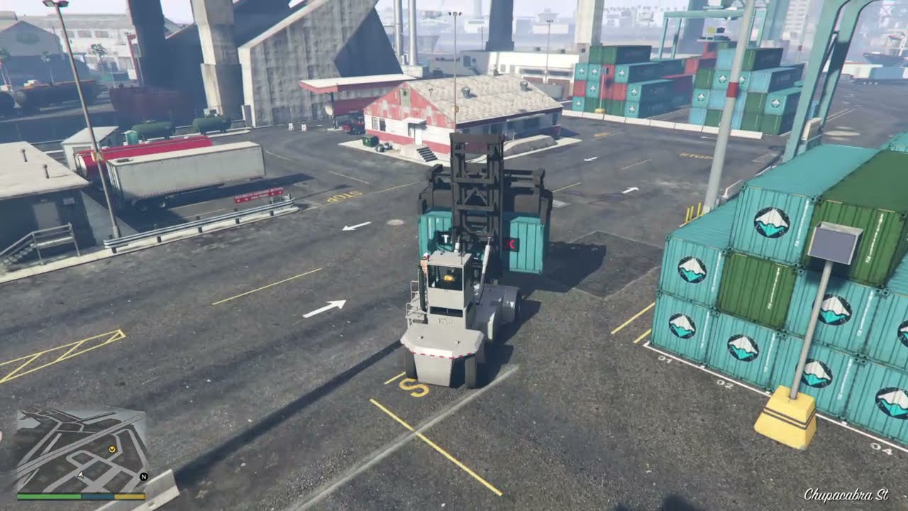 GTA 5 _ trevor mission  at the port _ مهمة تريفر في الميناء