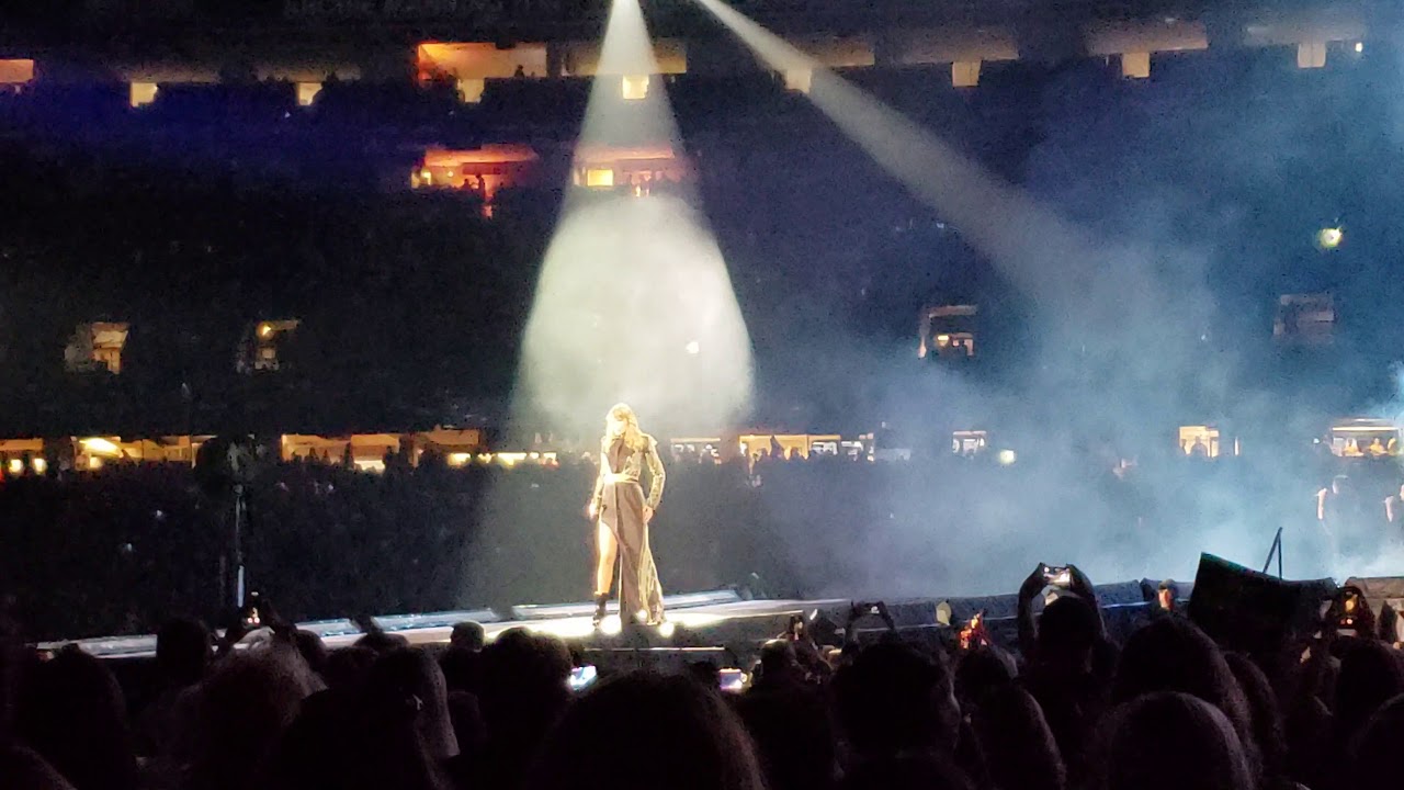 Taylor Swift - Don't Blame Me Live at Reputation Stadium Tour NOLA