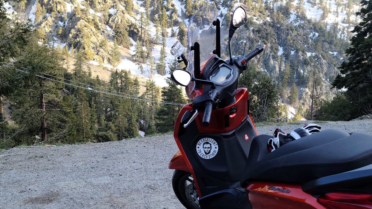 Can the Piaggio BV 400 handle the mountains
