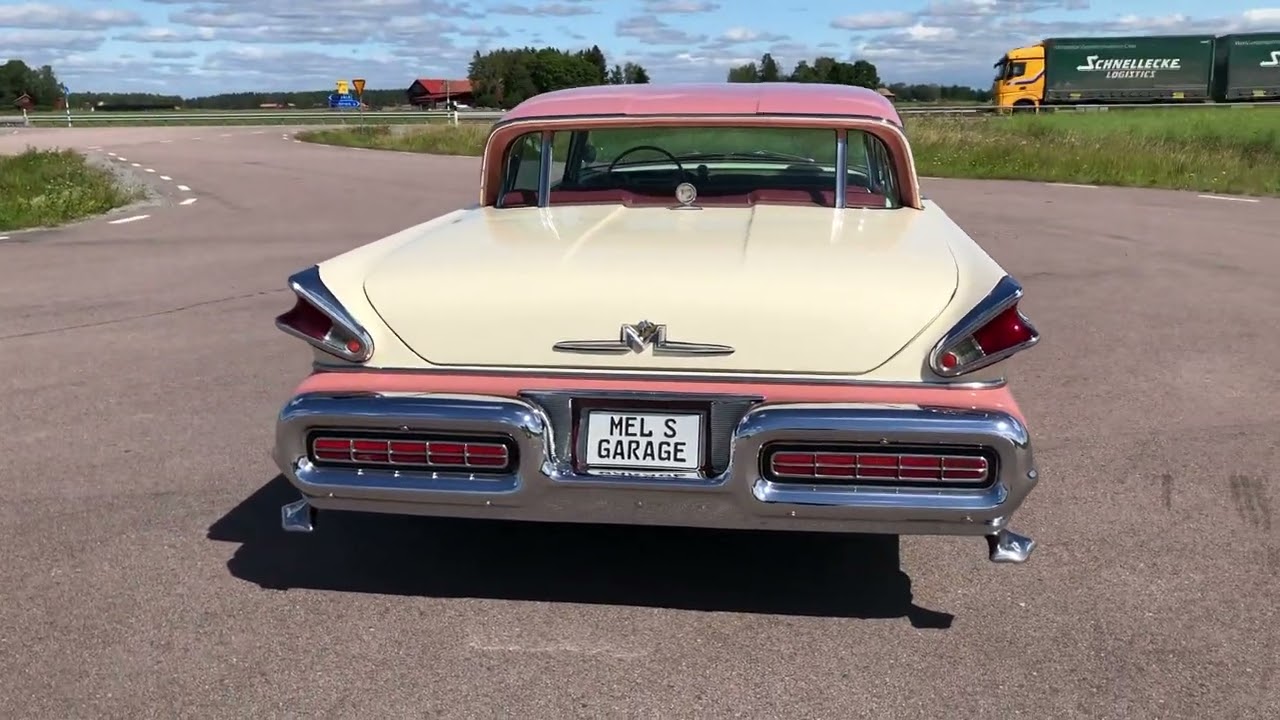SÅLD! SOLD! Mercury Turnpike Cruiser 1957.