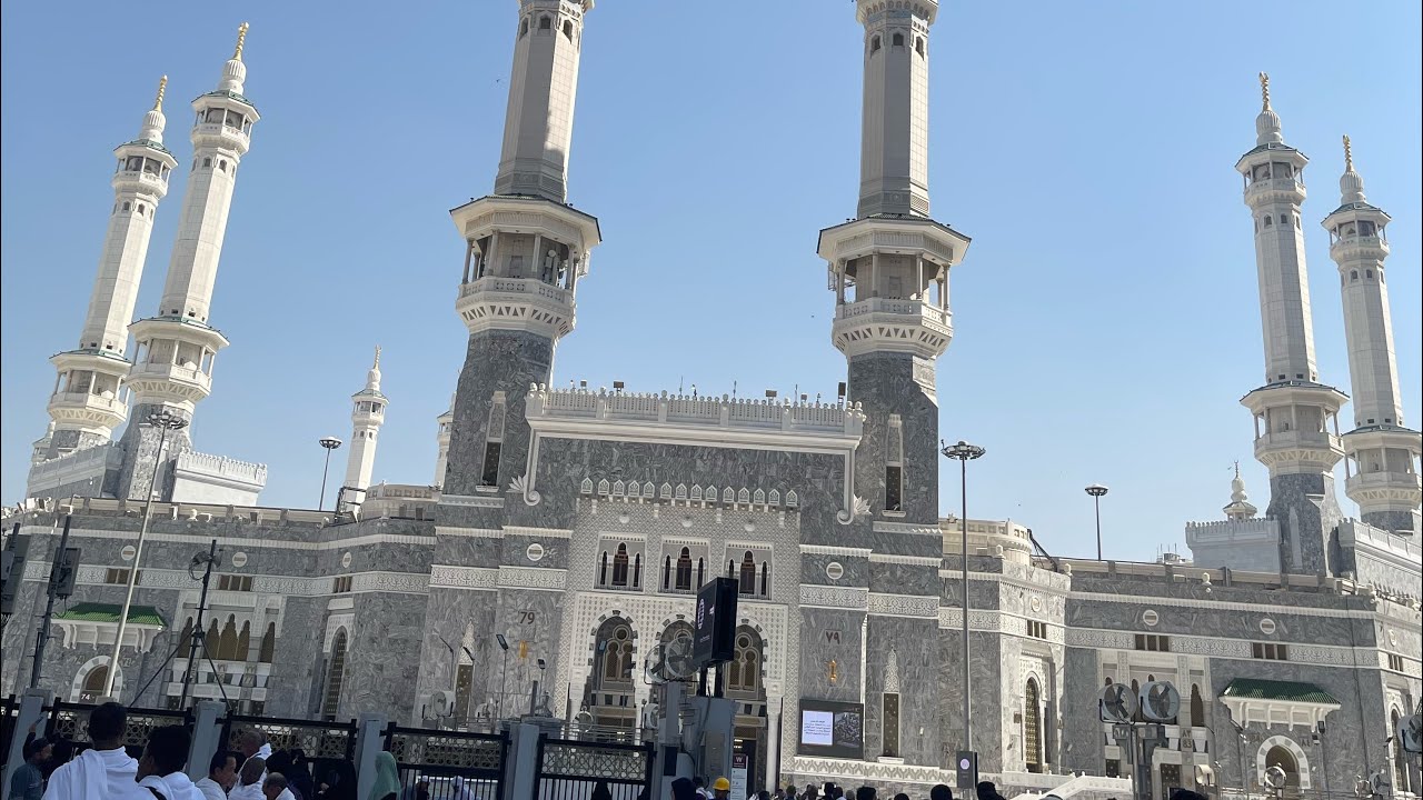 بدأت قناة 