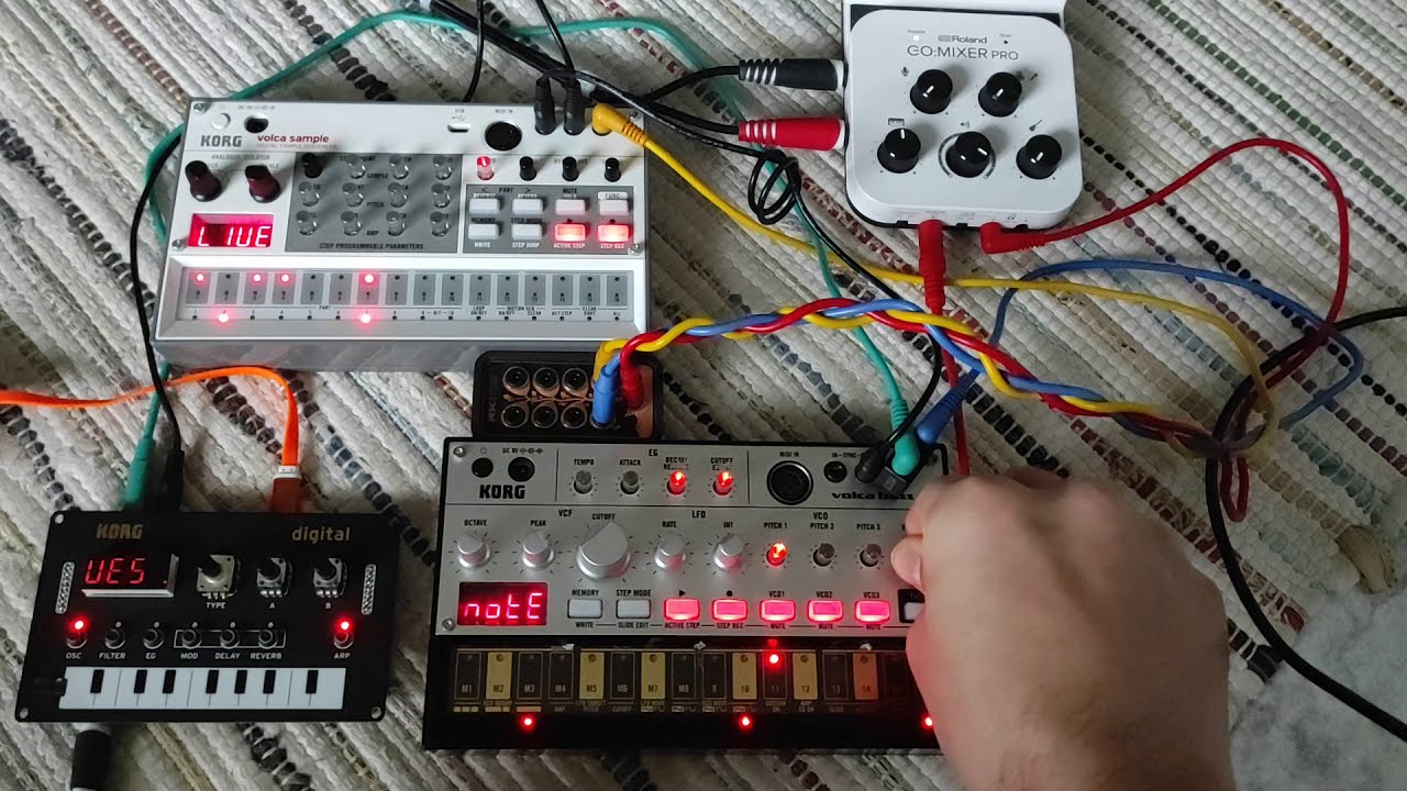 #Jamuary2021 Day 1: Back to Basics: Volca Sample / Volca Bass / NTS 1